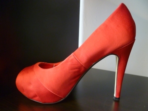 Zapato raso color rojo 30 euros