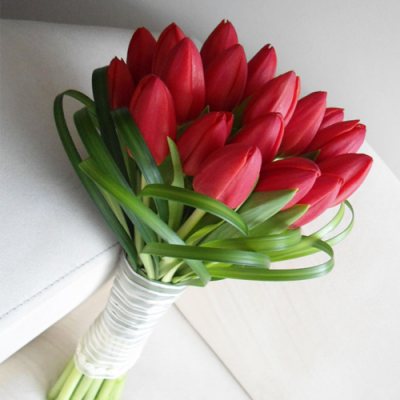 bouquet-de-tulipanes-rojos