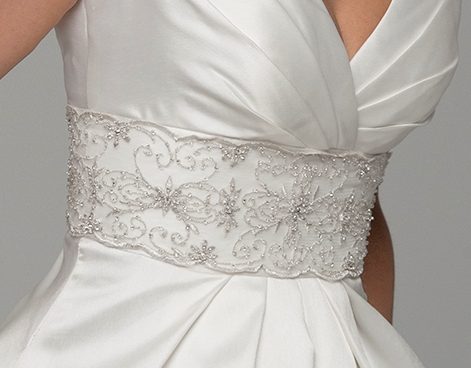 Fajines y Cinturones, el toque especial de tu vestido de novia Innovias |  Innovias